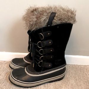 Women’s Sorel Joan of Arctic Black Boots- Size 9